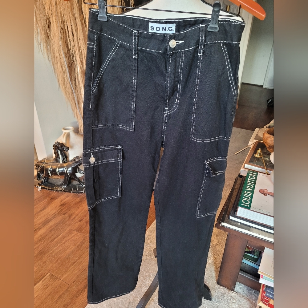 S.O.N.G. Women's Black Cargo Jeans